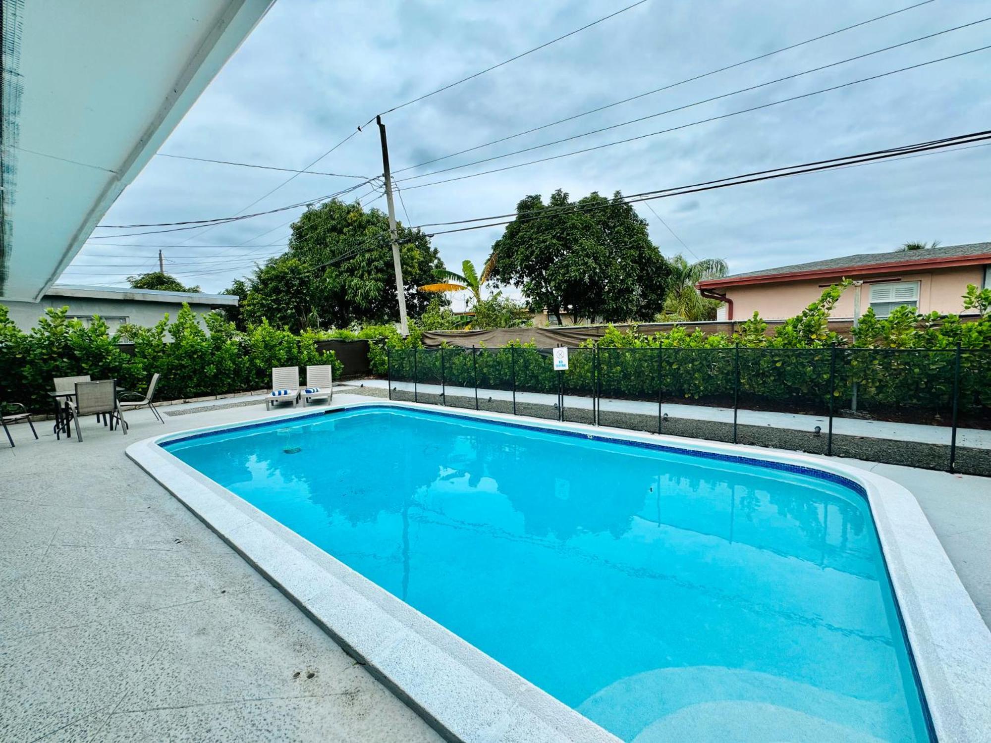 פורט לודרדייל Tropical Villa Pool Courtyard & Garden View מראה חיצוני תמונה