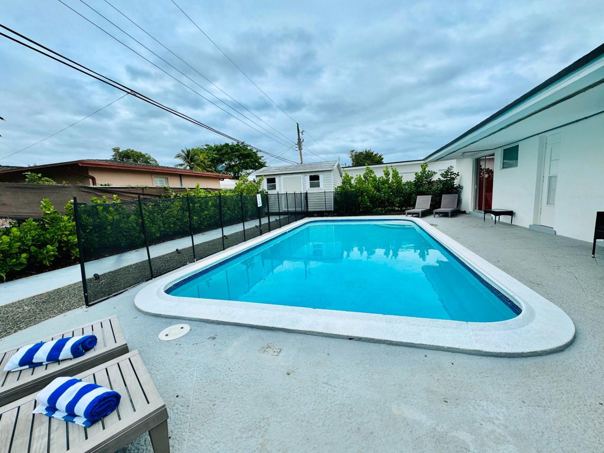 פורט לודרדייל Tropical Villa Pool Courtyard & Garden View מראה חיצוני תמונה